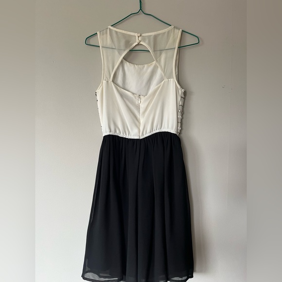 Lipsy London Embellished Mini Dress - Picture 4 of 5